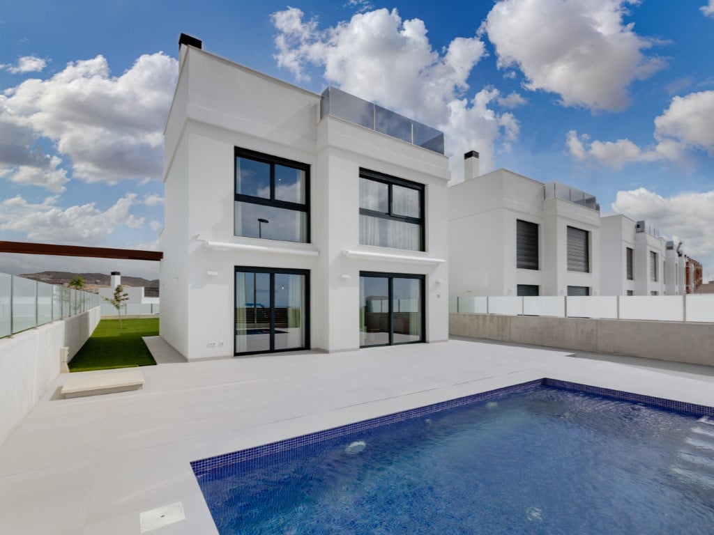 3-Zimmer-Villa mit Privatpool und Golfblick bei Alicante