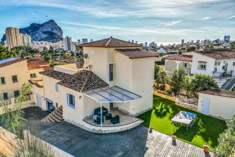 Agradable villa en venta en Calpe con vistas al Peñon - 26