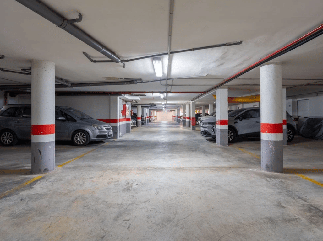 Property #RH21140 - 19