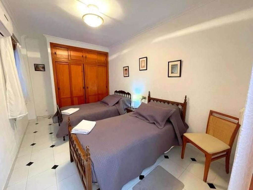 Dénia. Chalet amplio con vistas al mar en venta - 16