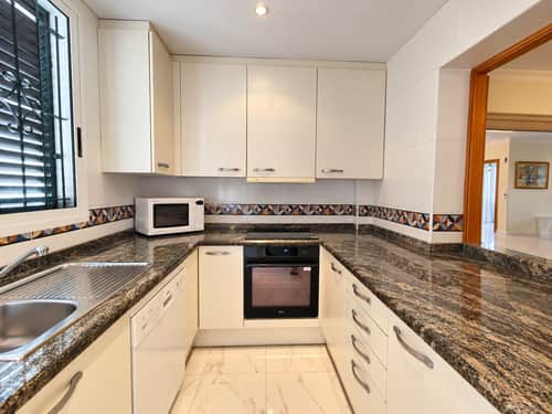 Townhouse with 5 Bedrooms in Torrevieja — foto 29
