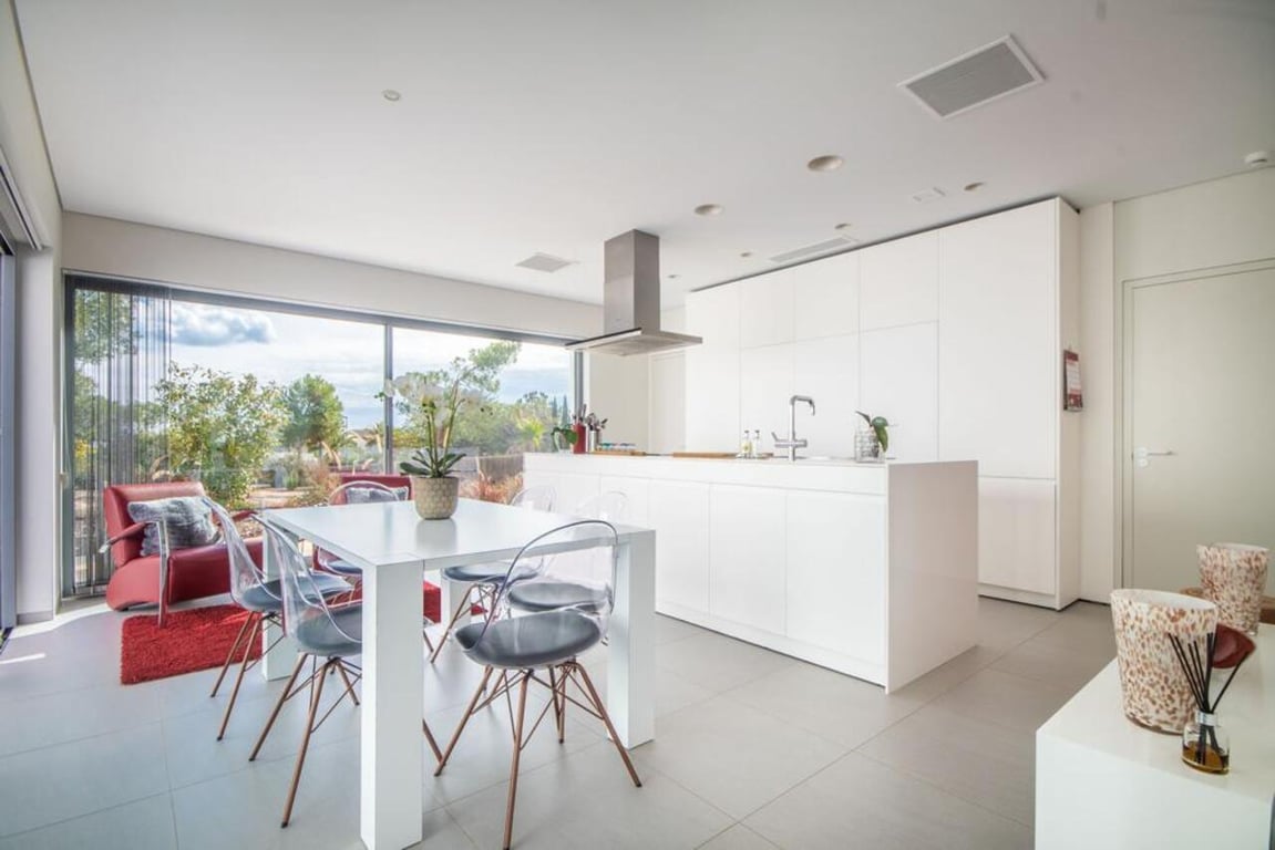 Property #RH20506 - 3