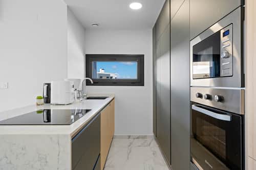 Gemeubileerd hoekappartement met 2 slaapkamers en groot terras in Villamartín — foto 13