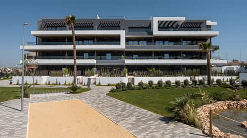 Gelijkvloerse nieuwbouwbungalow met 2 slaapkamers in Torrevieja — foto 60