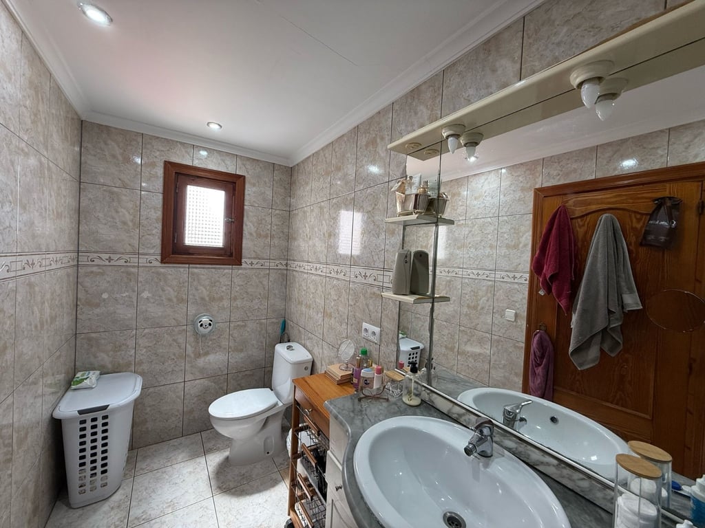 Property #RH20293 - 10