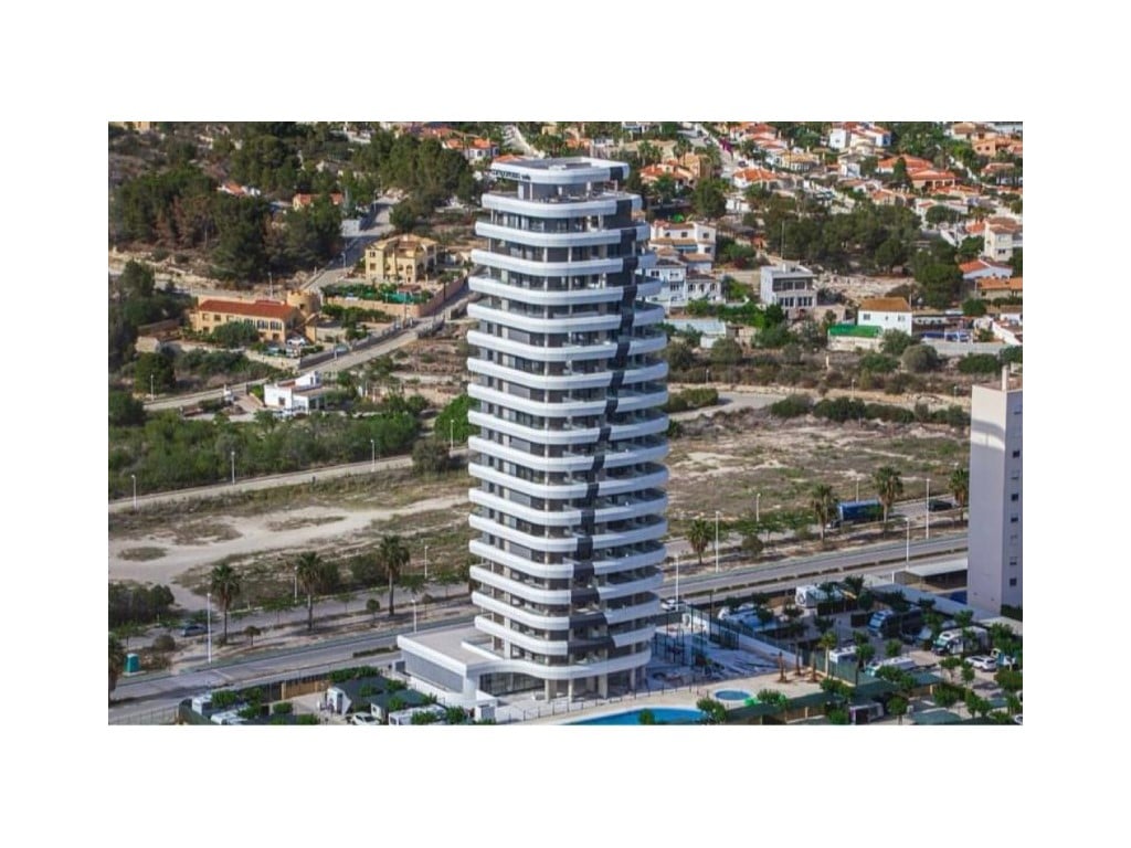 Unique sea-view tower apartments with communal pool in Costa Blanca — terrace