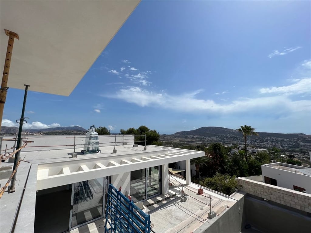 Property #RH20909 - 15