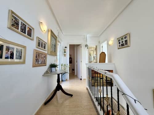 Rijwoning met 3 slaapkamers in Orihuela Costa — foto 4