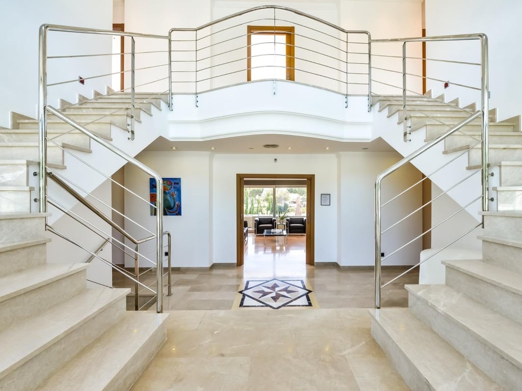 Property #RH20580 - 16