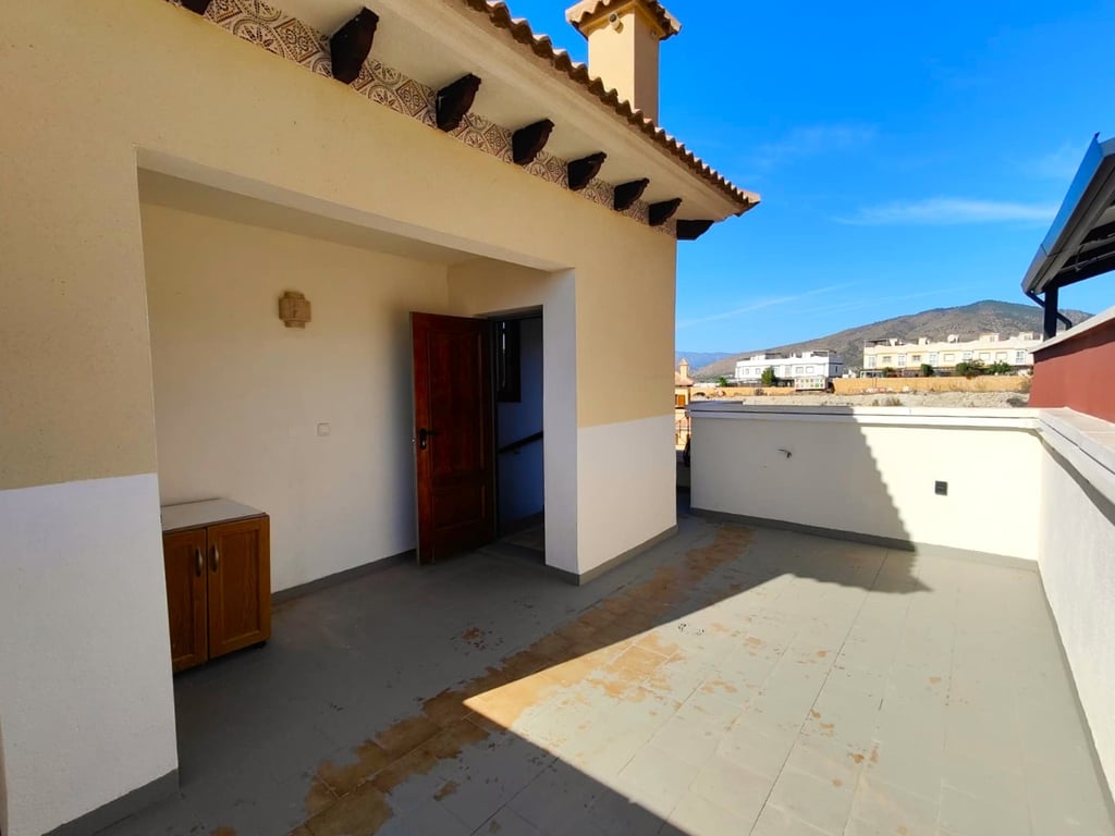 Property #RH20412 - 24