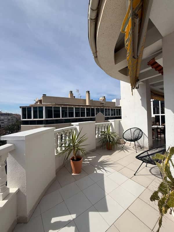 Penthouse met 2 slaapkamers in Torrevieja