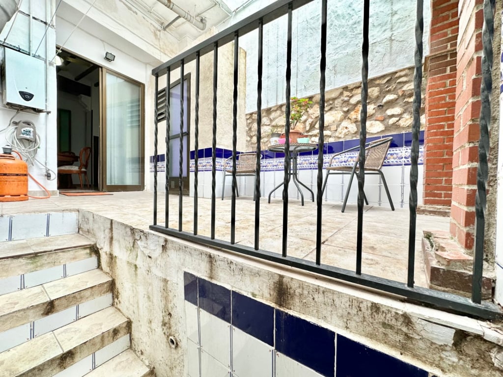 Casa de poble d'estil tradicional a Pego - 10