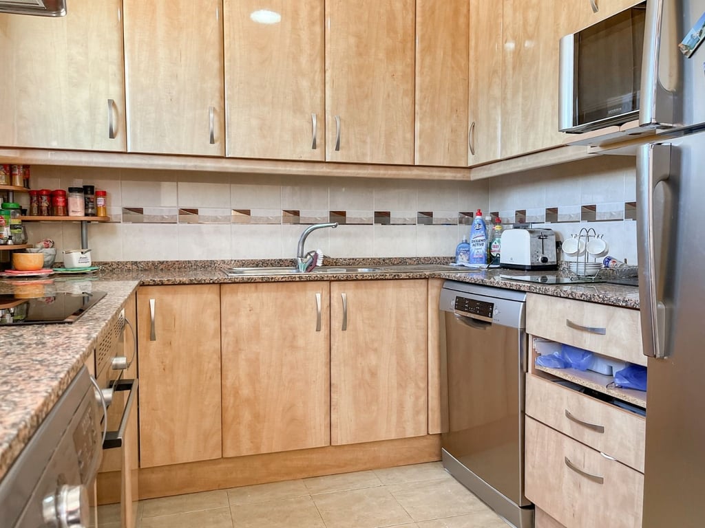 Casa a la venta en Dénia con licencia activa de restaurante en Las Marinas, a 500 m del mar, km - 9