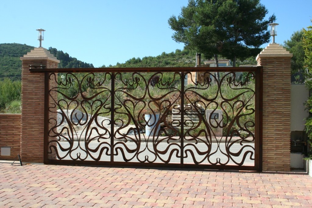 Property #RH20943 - 9