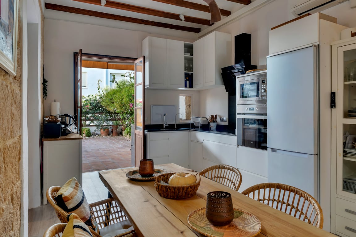 Bonita casa de pueblo totalmente reformada en el casco antiguo de Jávea - 4