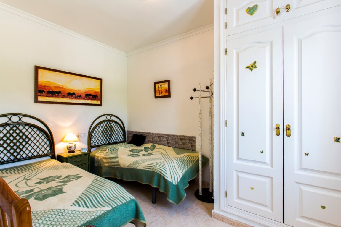 Villa tranquila con vistas a la montaña en venta en Calpe - 36