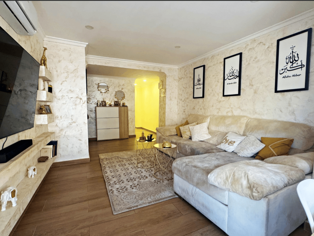 Property #RH21329 - 2