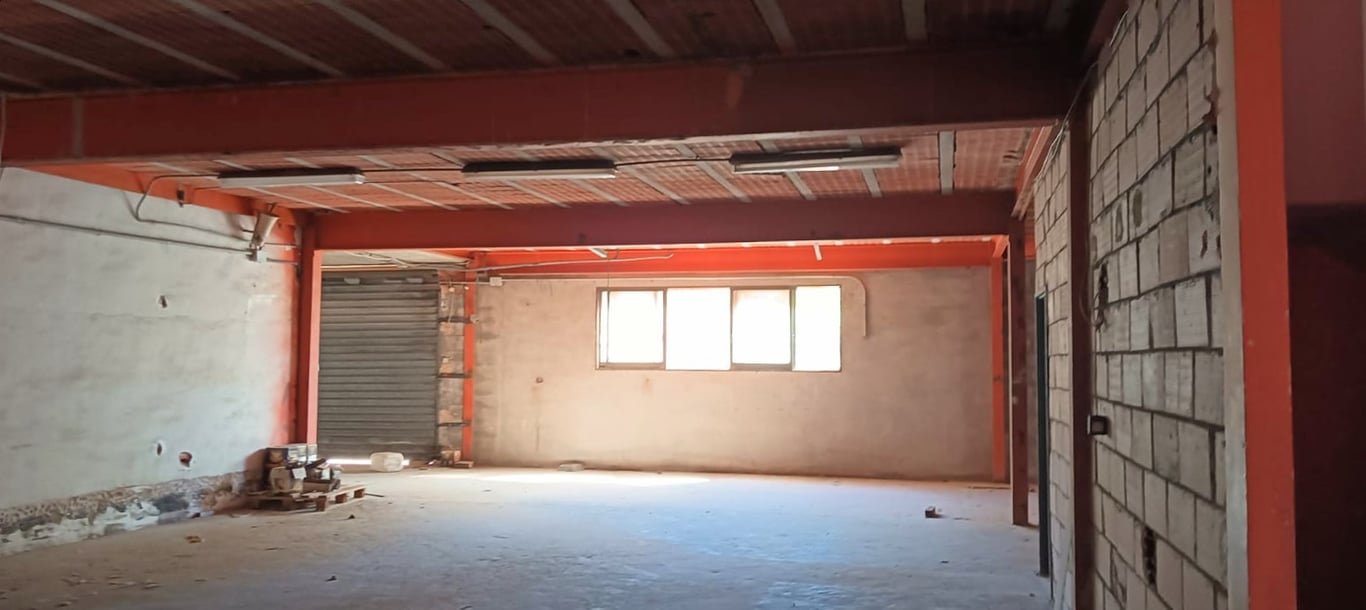 Edificio en venta para reformar en Teulada con dos locales comerciales - 5