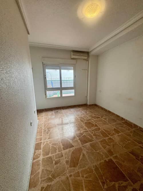 Appartement met 5 slaapkamers in Torrevieja — foto 10