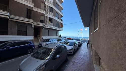 Ruim eerstelijns appartement aan zee in Torrevieja — foto 32