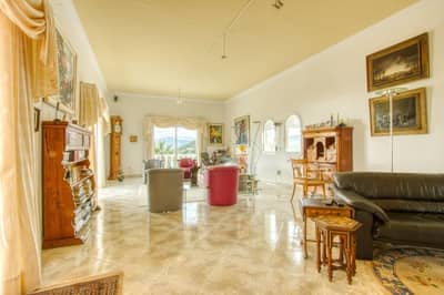 Property R4242094 - Image 4