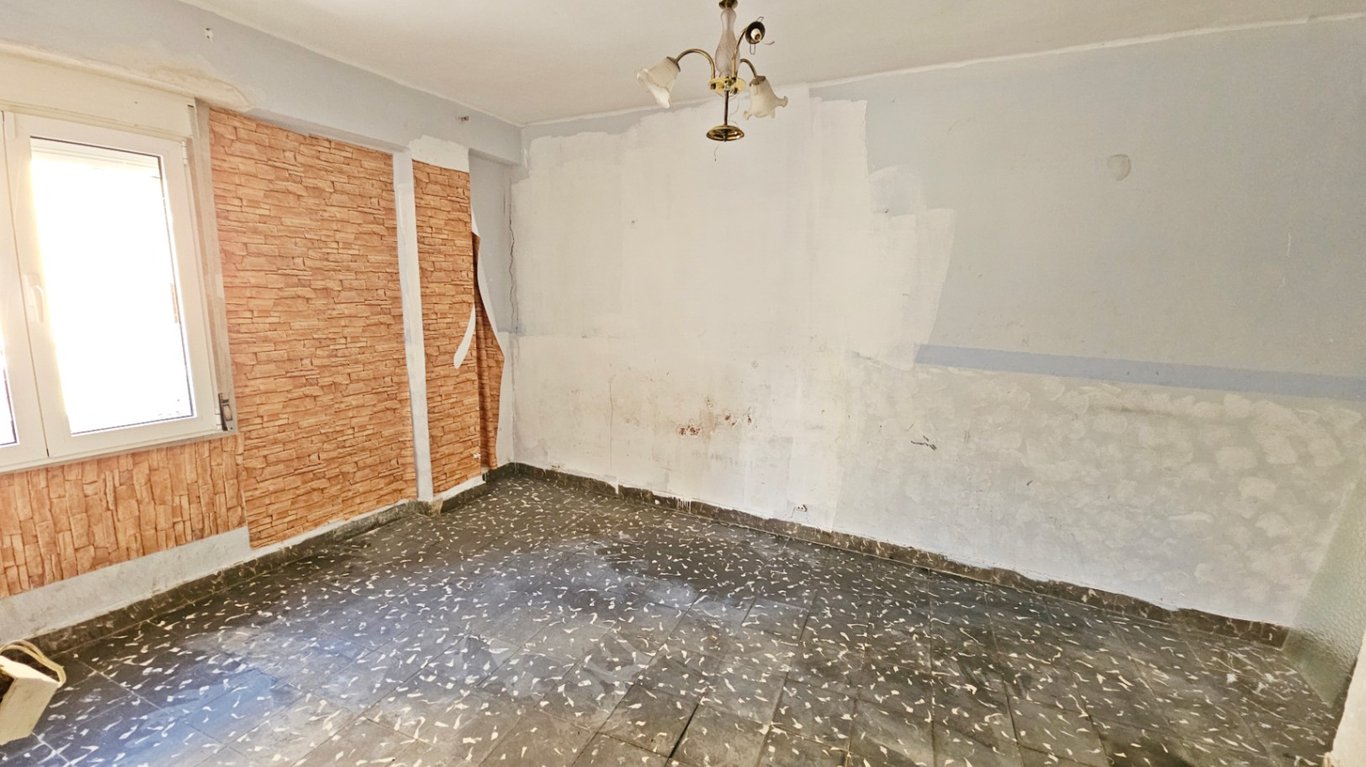 Pis a reformar en una de les millors zones de Dénia. - 4