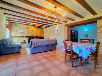 Property R4227046 1
