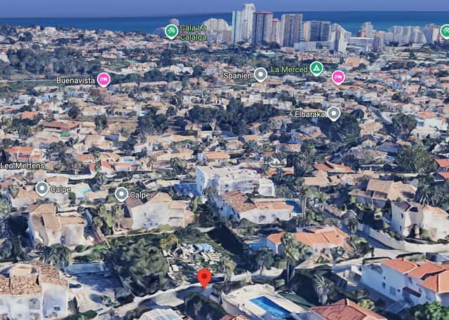 Oportunidad en Calpe: Parcela Urbana con Vistas al Mar y Proyecto Listo para Construir