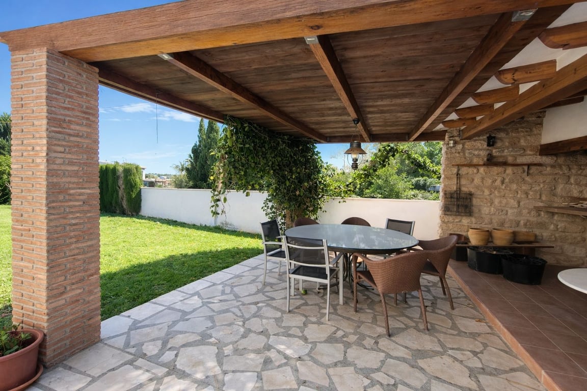 Villa de 3 dormitorios, apartamento de invitados y vistas al mar en el Montgó, Dénia - 25