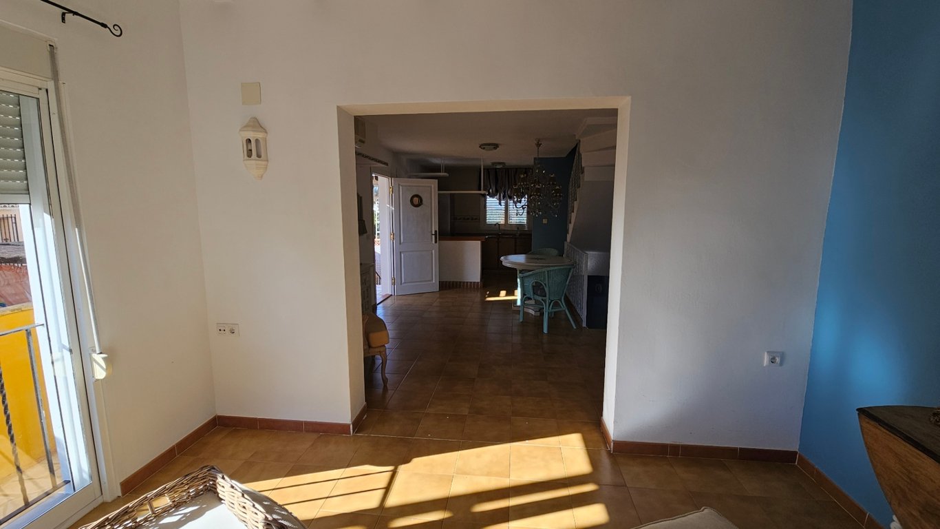 Casa aparellada a prop de la Platja de Santa Ana - Deveses - 12