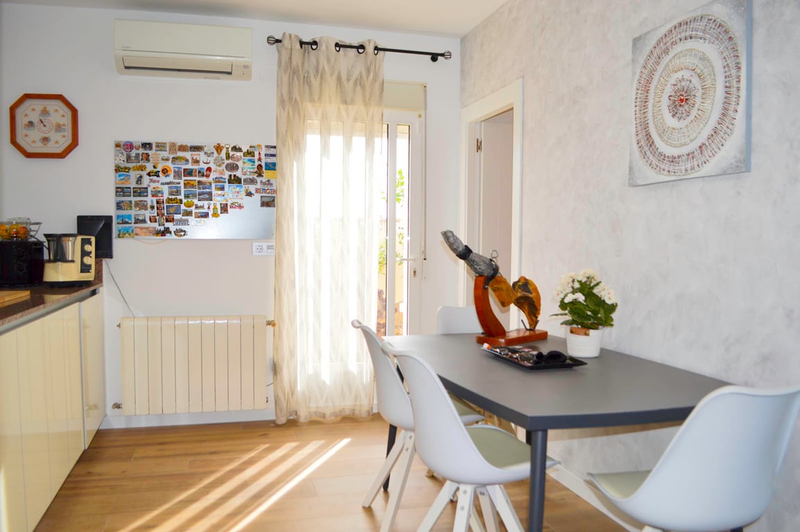 Villa de 4 dormitorios en Las Marinas, en la zona de Las Brisas - 16