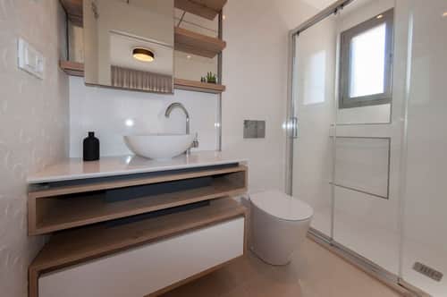 Nieuwbouwvilla met privézwembad en tuin op 900 meter van het strand in Los Alcázares — foto 11