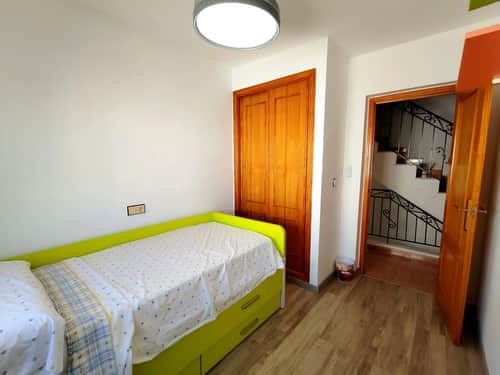 Rijwoning met 6 slaapkamers in Los Altos — foto 20
