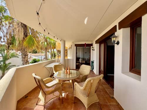 Ruim appartement met 2 slaapkamers, overdekt terras en zwembad in Punta Prima, Torrevieja — foto 31