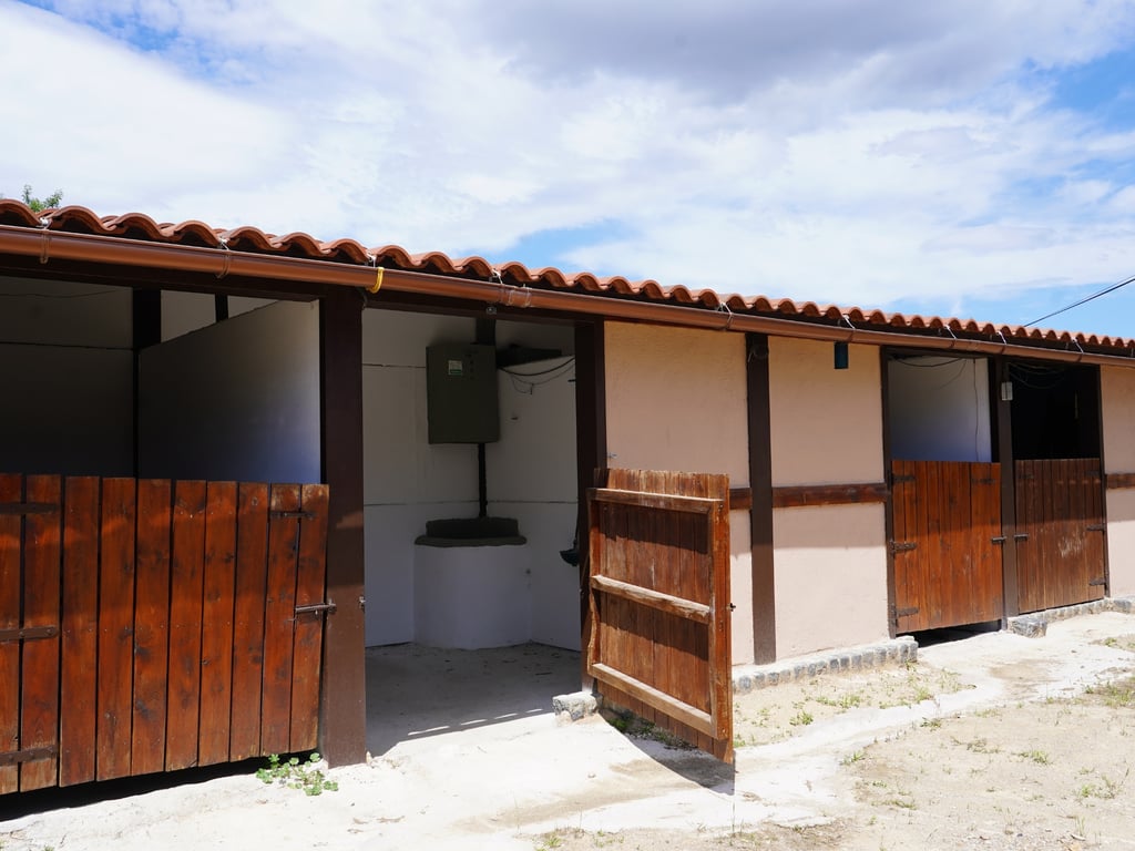 Masía con piscina, zona ecuestre y gran parcela en Granollers - 22