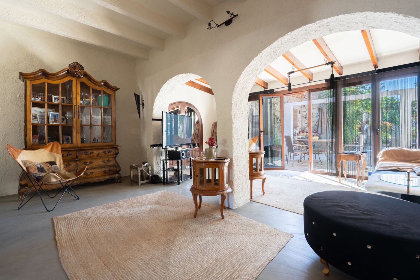 Charming rustic villa with guest house and pool in Jávea