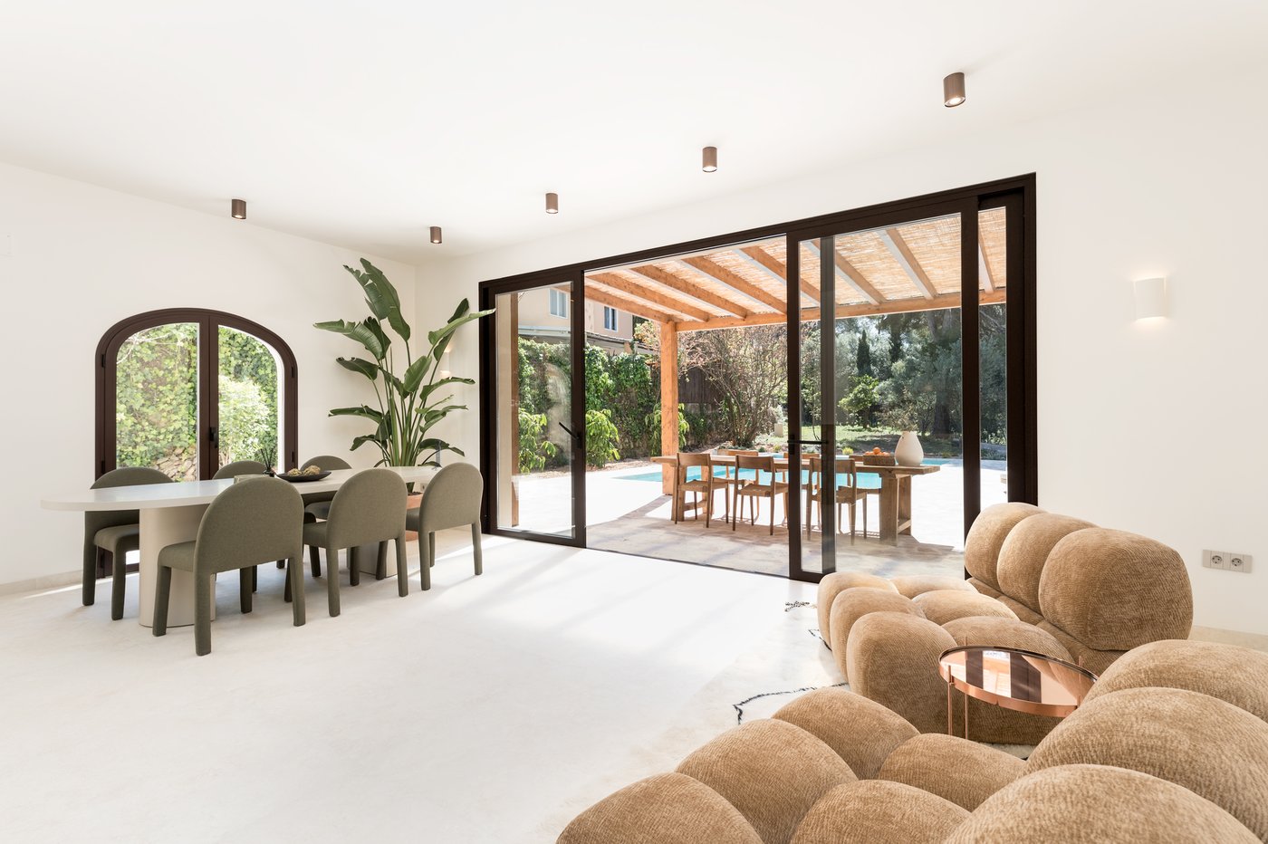 Cap Martí — Villa Mediterránea Reformada en Jávea · 5 Dorm · 3 Baños · Piscina