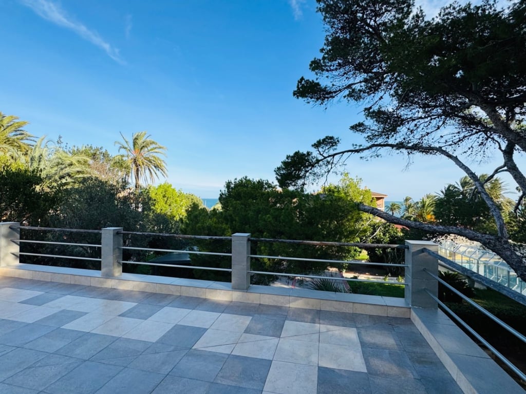 Dénia. Las Rotas. Villa grande con 2885 m2 parcela cerca del mar en venta - 44