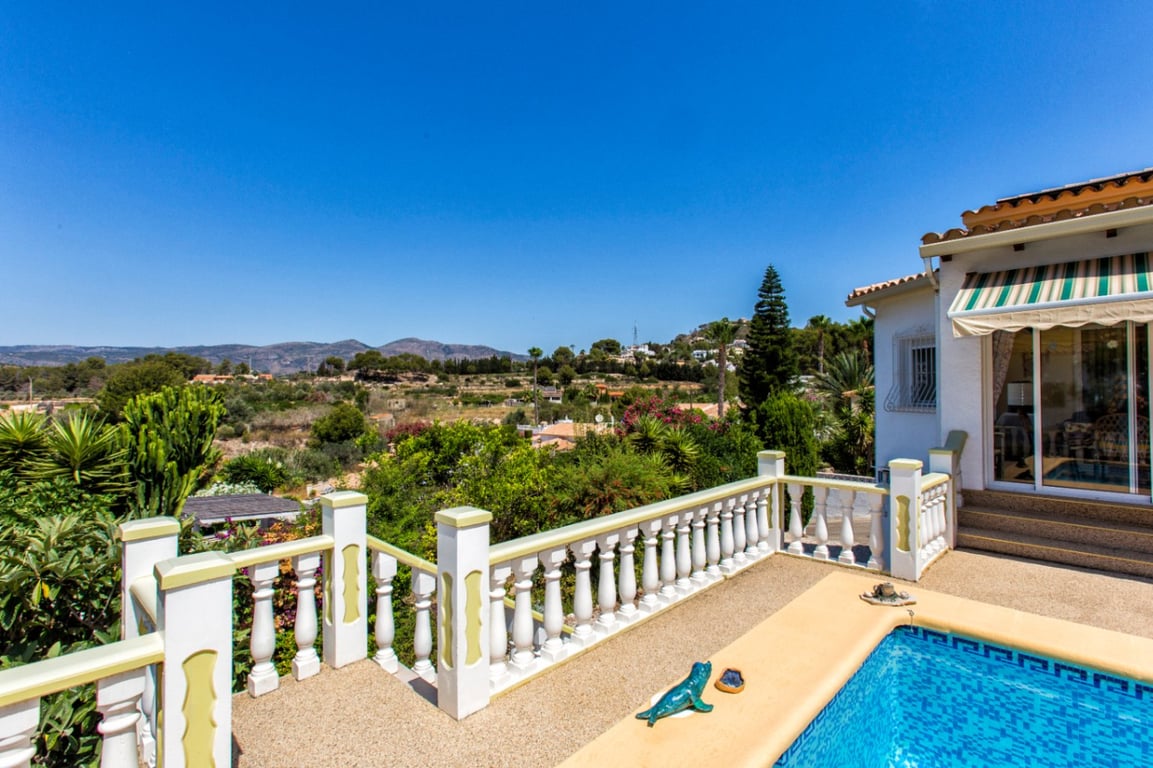 Villa tranquila con vistas a la montaña en venta en Calpe - 27