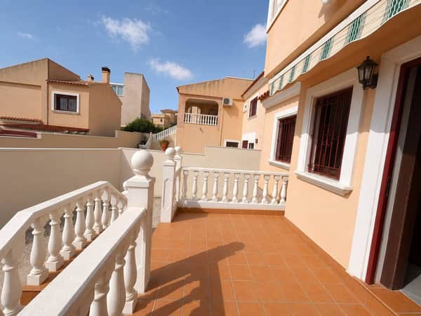 Villa met 2 slaapkamers in Villamartín