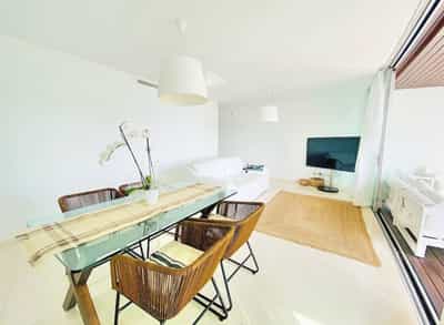 Property R4672051
