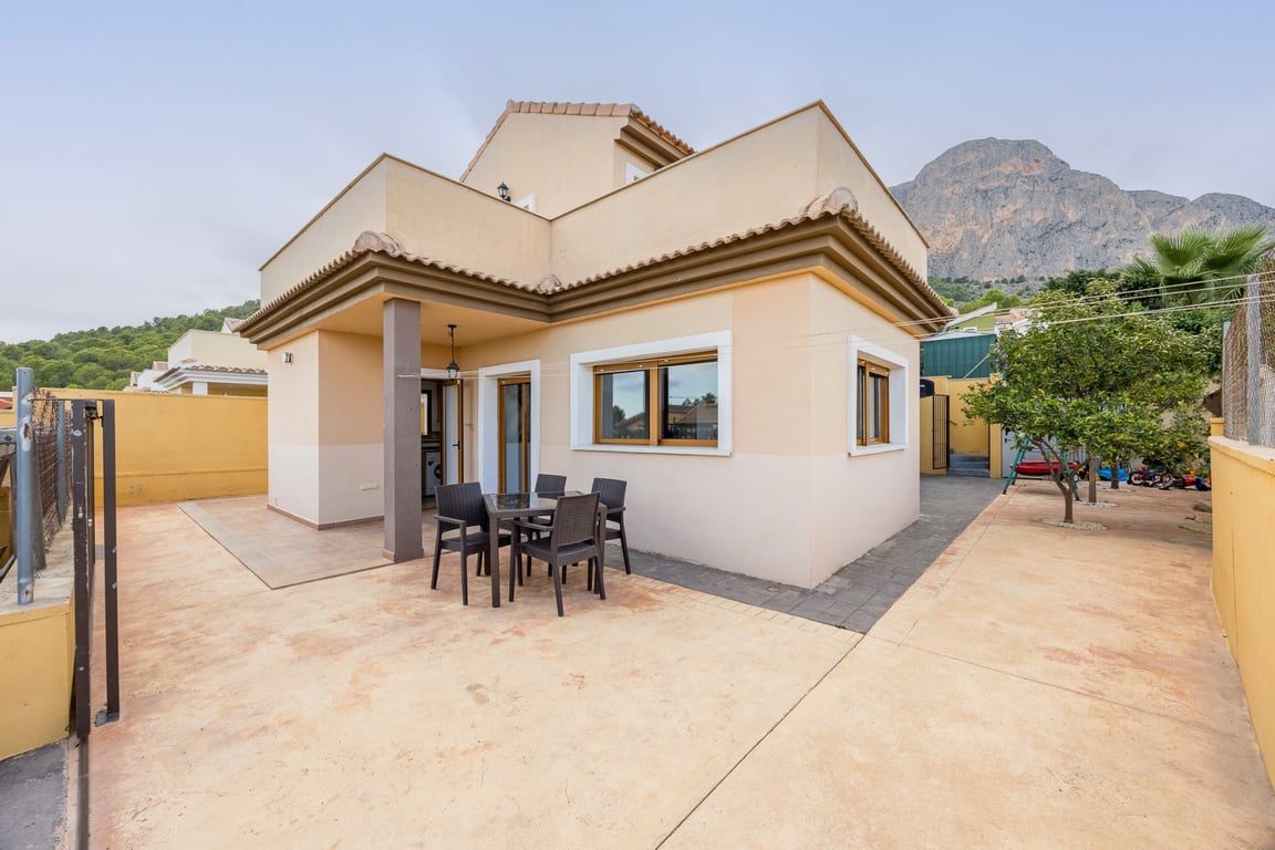 Property #RH20438 - 24