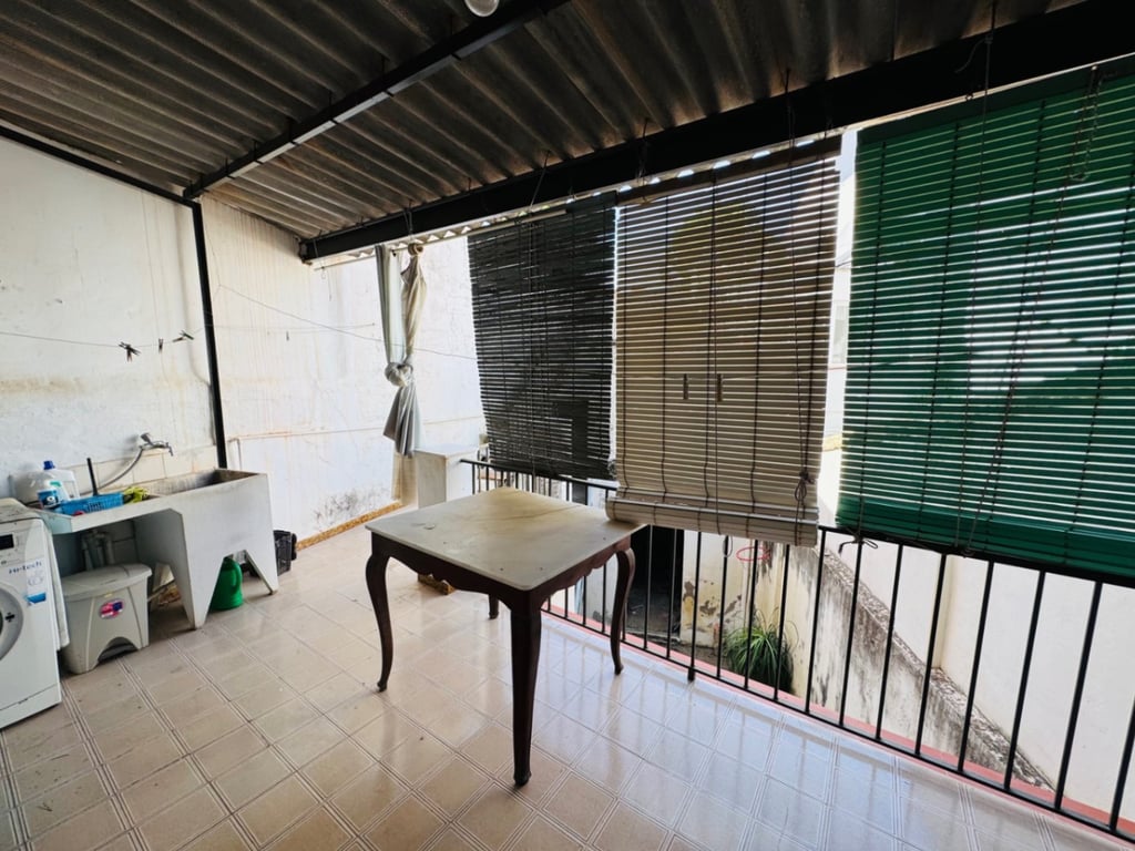 Casa de dos plantas en el centro de Orba (Alicante) - 16