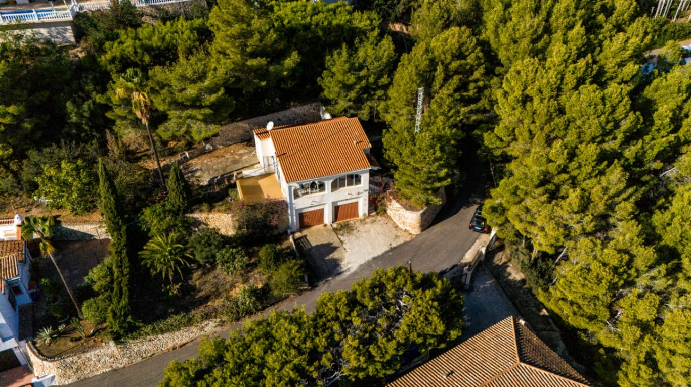 Villa con vistas al mar y terreno adicional en venta en Calpe - 32