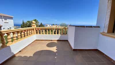 Property R4302376