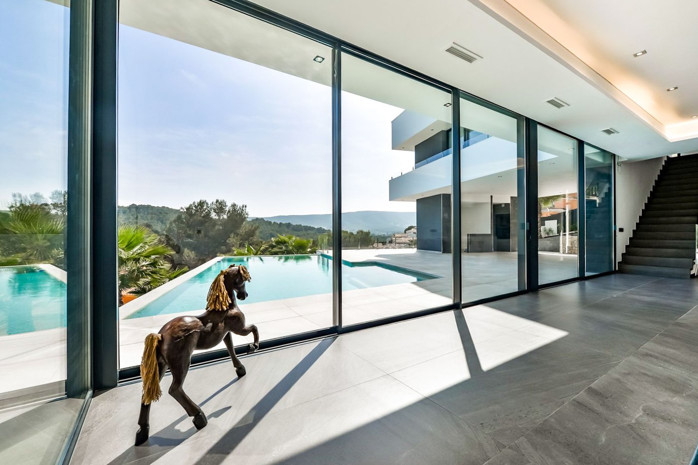 Impresionante villa moderna de lujo con vistas al mar en Jávea