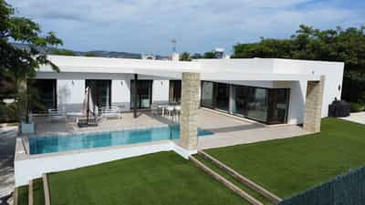 Property R4719352
