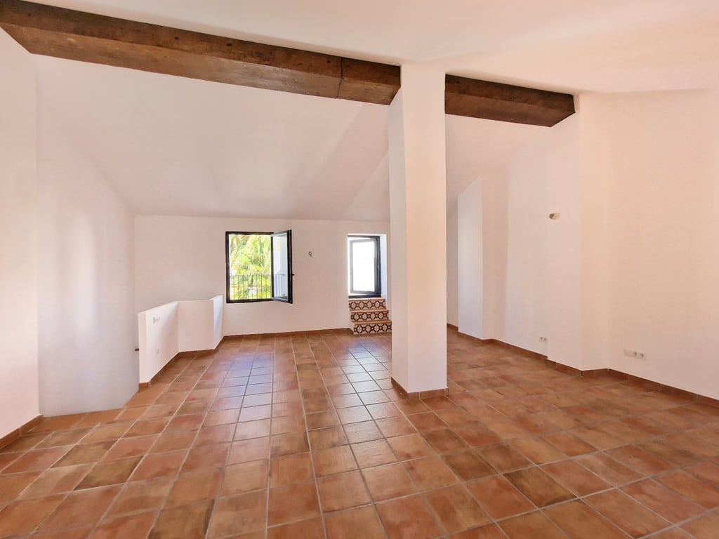 Casa de pueblo de estilo mediterráneo cerca del mar - 35