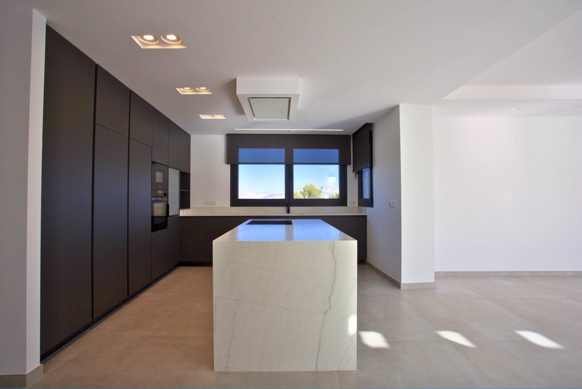 3-bed Villa in Moraira photo 4