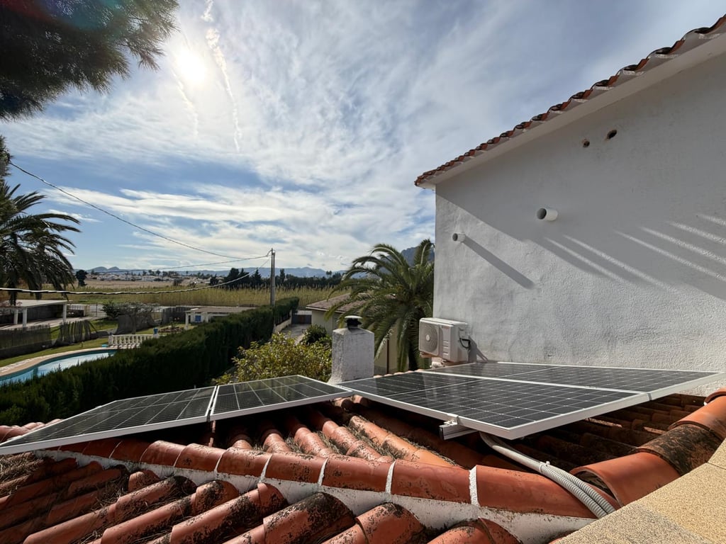 Chalet en venta en Playa Marinas, Denia: 4 habitaciones y piscina privada. - 55